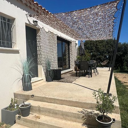 Agreable Villa Recente Au Coeur D'Un Charmant Petit Village Sernhac Eksteriør bilde