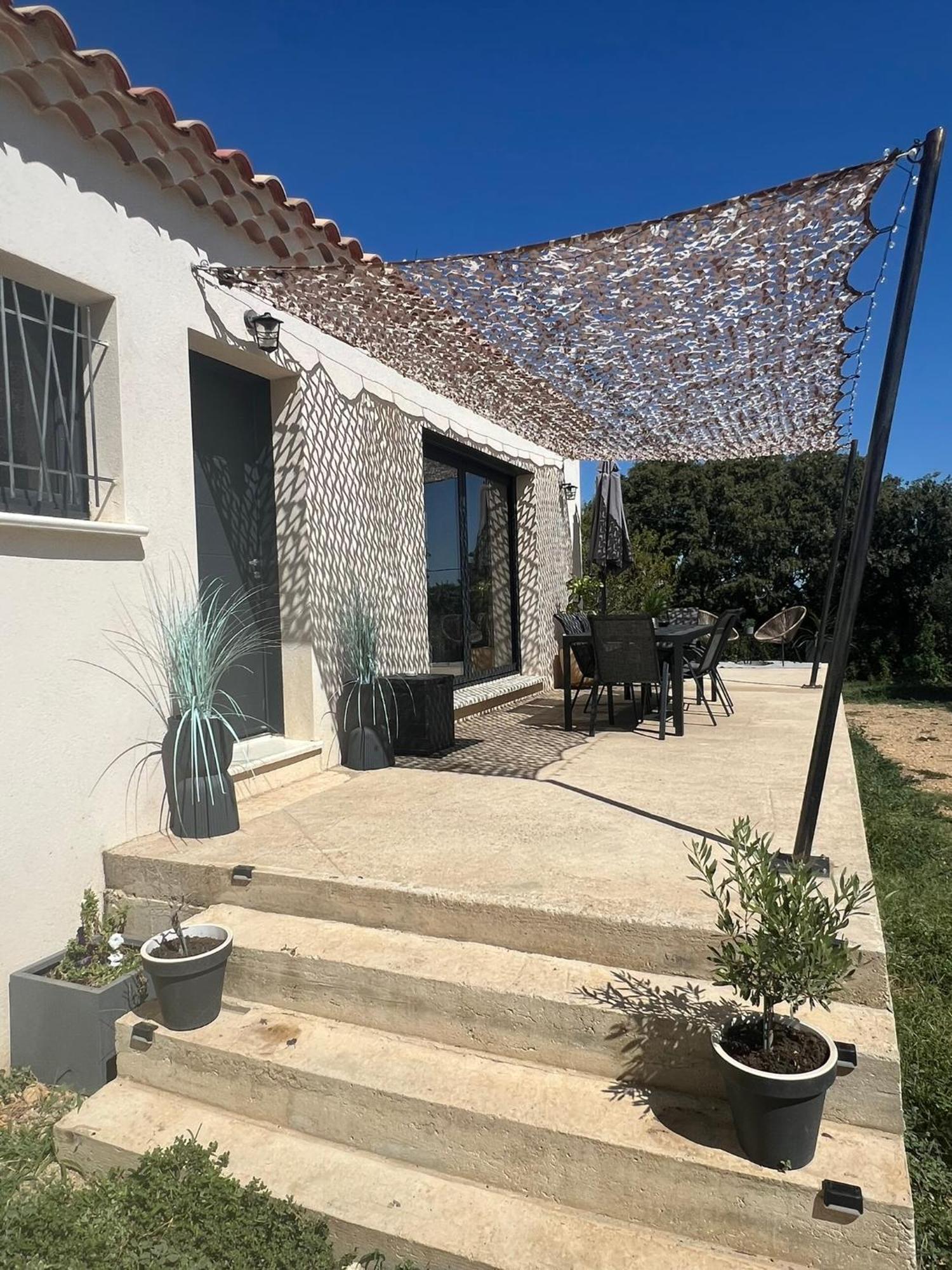 Agreable Villa Recente Au Coeur D'Un Charmant Petit Village Sernhac Eksteriør bilde